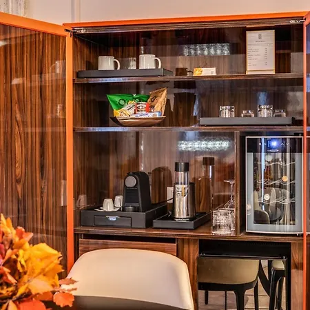 ホテル Eitch ボロミーニ パラッツォ パンフィーリ 4*