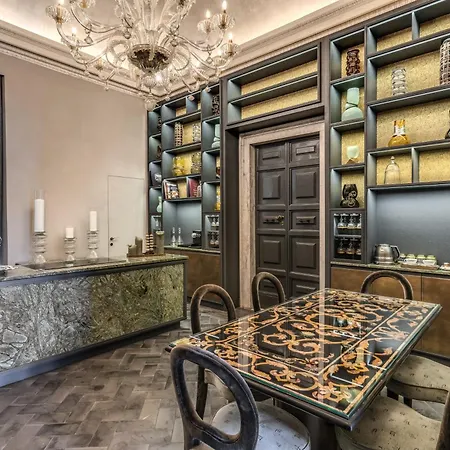 Hotel Eitch Borromini Palazzo Pamphilj Rome
