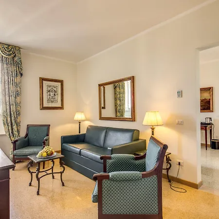 ホテル Eitch ボロミーニ パラッツォ パンフィーリ