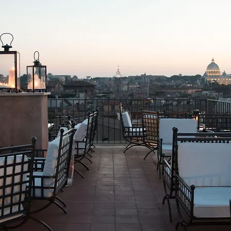 Eitch ボロミーニ パラッツォ パンフィーリ 4*