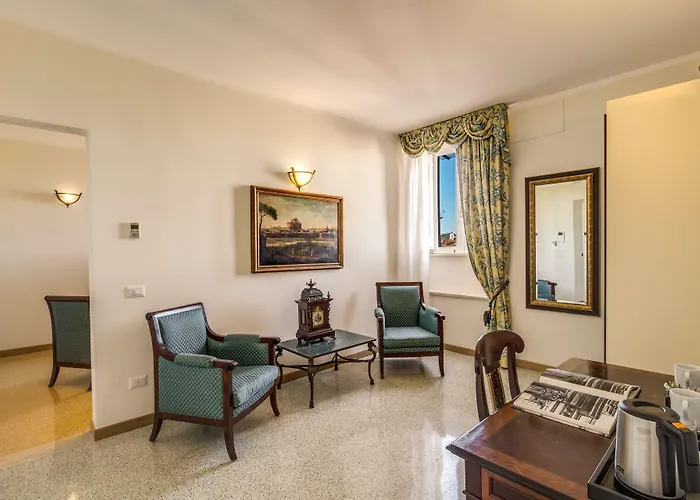 潘菲利宫依奇博罗米尼酒店